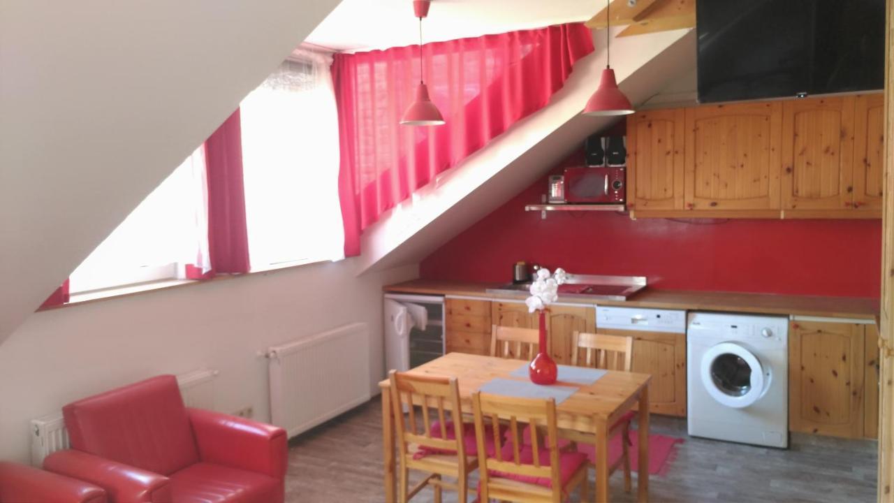 Patak28 Apartmanok ショプロン エクステリア 写真